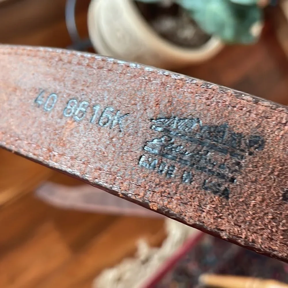 Eddie Bauer Men's Leather Belt with Brass Buckle - Size 40